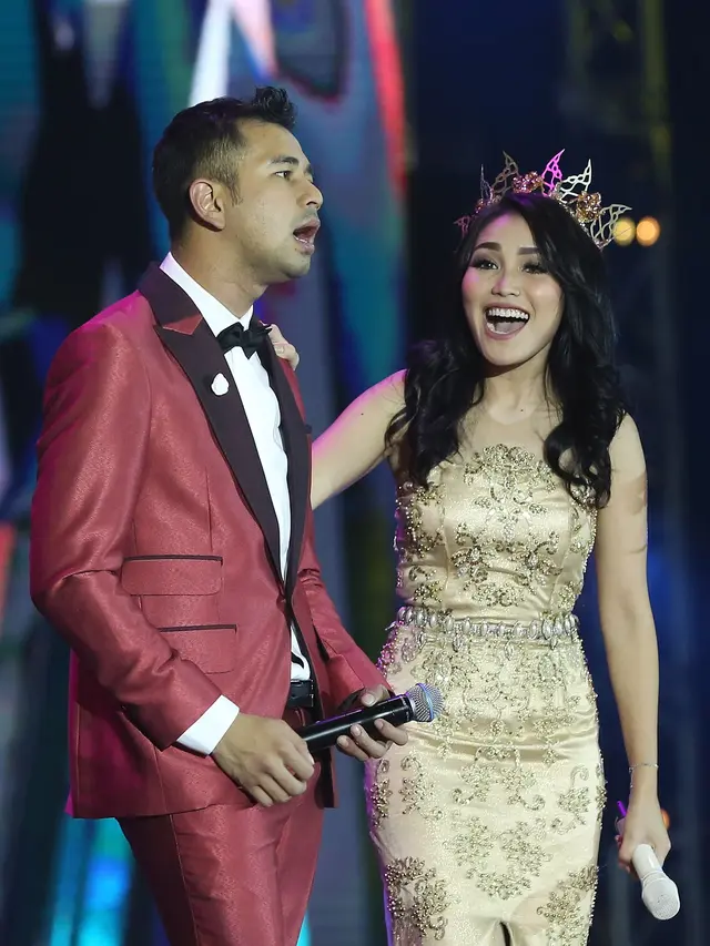 [Bintang] Ayu Ting Ting dan Raffi Ahmad