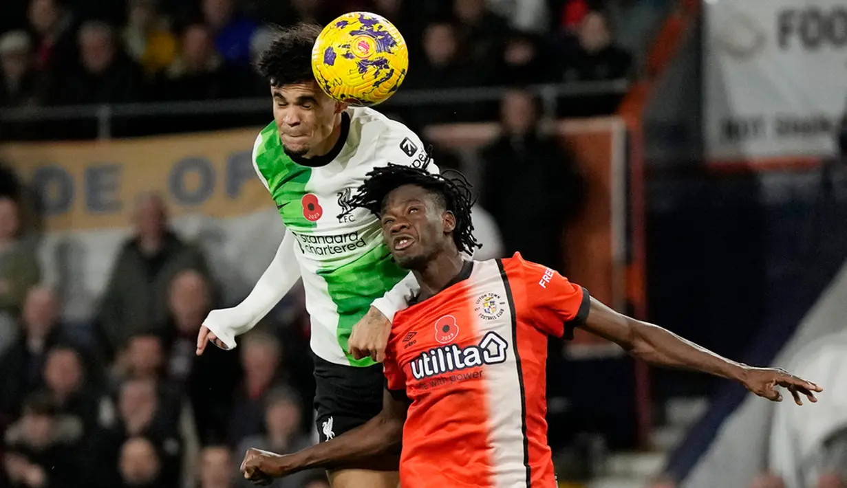 Liverpool lolos dari kekalahan saat melawan Luton Town di pekan ke-11 Premier League 2023/2024 di Kenilworth Road, Minggu (05/11/2023) malam WIB. (Alastair Grant)