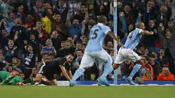 Pemain Manchester City merayakan gol bunuh diri pemain Juventus, Giorgio Chiellini di laga Grup D Liga Champions di Stadion Etihad, Manchester, Inggris, Rabu (16/9/2015) dini hari WIB. (Reuters/Phil Noble)