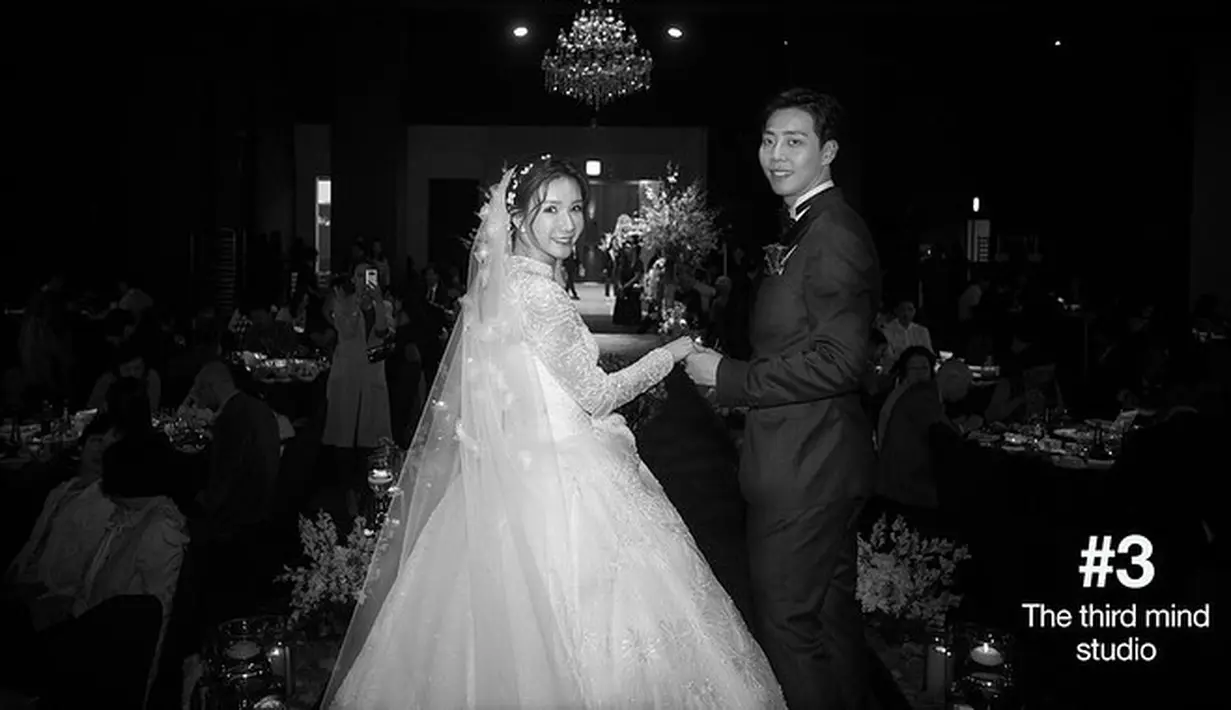 Saat ini kebahagiaan sedang meliputi Jung Ah, lantaran ia baru saja resmi   menikah dengan seorang pebasket profesional bernama Jung Chang Young. (Foto: instagram.com/i_am_junga)