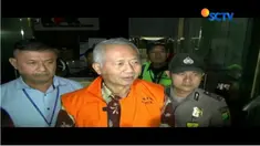 Tonny diduga terlibat dalam kasus dugaan suap perijinan dan pengadaan proyek-proyek barang dan jasa di Ditjen Perhubungan Laut. 