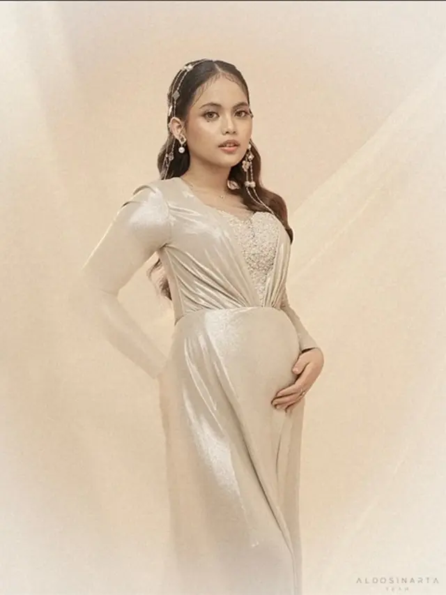 6 Potret Maternity Putri Isnari di Kehamilan Pertama, Anggun dalam Dua Konsep Gaun