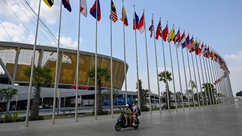 Kamboja Berhias Jelang Upacara Pembukaan SEA Games 2023