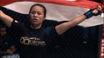 Berita video petarung wanita Indonesia, Priscilla Hertati Lumbangaol, yang akan tampil di tarung MMA "Grit and Glory" One Championship.