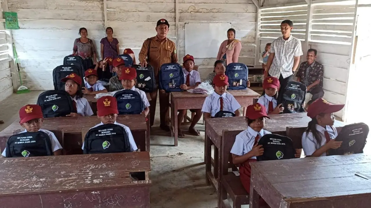 PT Marga Bara Jaya (MBJ) meresmikan operasional Sekolah Filial (sekolah kelas jauh di pedalaman) bagi anak-anak dari Suku Anak Dalam (SAD) Sungai Badak