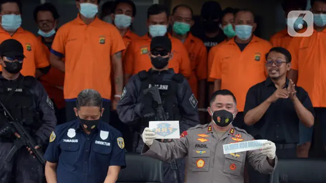 FOTO: 24 Preman Diciduk dalam Kasus Pungli di Tanjung Priok