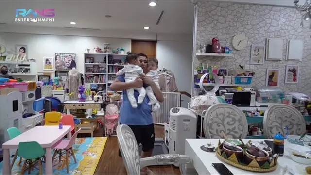 6 Momen Raffi Ahmad Asuh Zayn dan Zunaira Sendirian, Kewalahan Banget