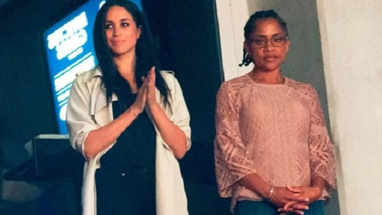 Doria Ragland, ibu dari Meghan Markle (AFP)