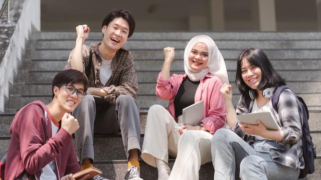 5 Kelebihan Danamon LEBIH PRO untuk Penuhi Kebutuhan Kuliah dan Keuangan Anak di Luar Negeri