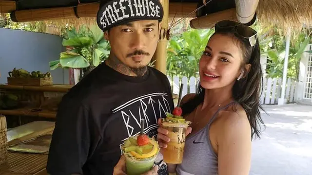 7 Potret Jerinx dan Nora Alexandra Philip Saat Lakukan Upacara Pernikahan Adat Bali