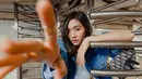 Febby Rastanty beserta sejumlah seleb Tanah Air didapuk sebagai perwakilan dari brand fashion lokal Erigo untuk menghadiri NYFW. Artis kelahiran 1996  ini kerap kali membagikan OOTDnya selama di kota The Big Apple.(Liputan6.com/IG/@febbyrastanty)