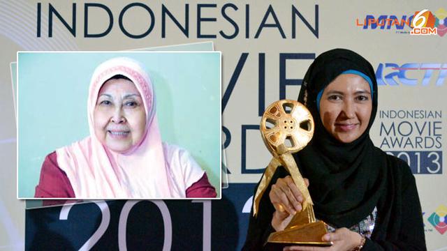 60 Tahun Main Film Aminah Cendrakasih Dapat Lifetime Achievement Showbiz Liputan6 Com