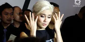 Agnez Mo mengungkapkan alasannya memasukkan batik di video klip terbarunya.