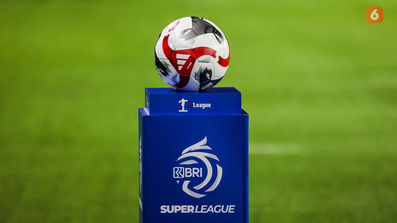 Bola dan Logo BRI Super League 2025/2026