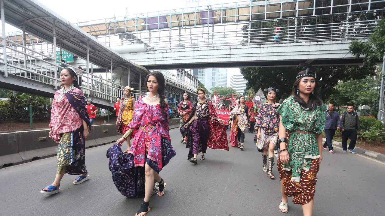 [Bintang] Hari Batik Nasional: Perkenalkan Ini Batik Maos Cilacap, Keren!