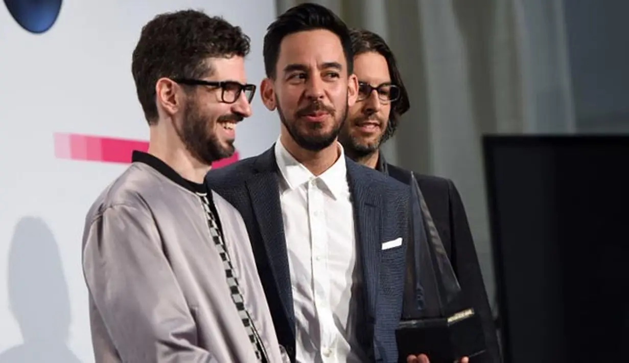 Chester Bunnington, meninggal dunia pada pertengahan Juli tahun 2017 lalu. Dikabarkan, Chester meninggal dunia lantaran bunuh diri. Setelah kepergian Chester, Linkin Park masih berjalan hingga kini. (AFP/Valerie Macon)