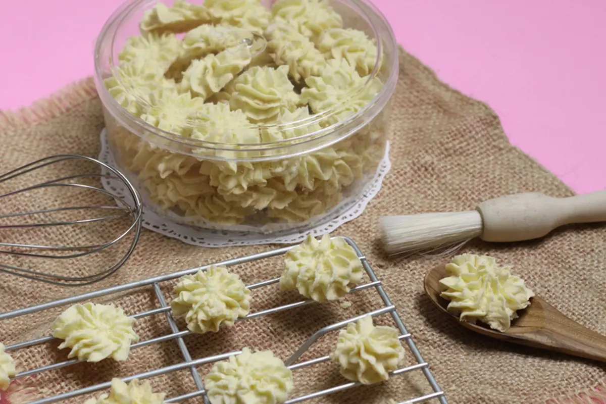 kue semprit