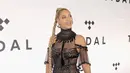 Beyonce, artis cantik berusia 35 tahun memiliki dedikasi yang tinggi. Terbukti, ketika darah bercucuran dari telinganya, dia tetap melanjutkan penampilannya di atas konser yang bertajuk ‘TIDAL X:1015’ (15/10). (AFP/Bintang.com)