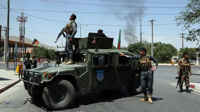 Serangan Bom Mobil di Afghanistan Lukai Puluhan Orang