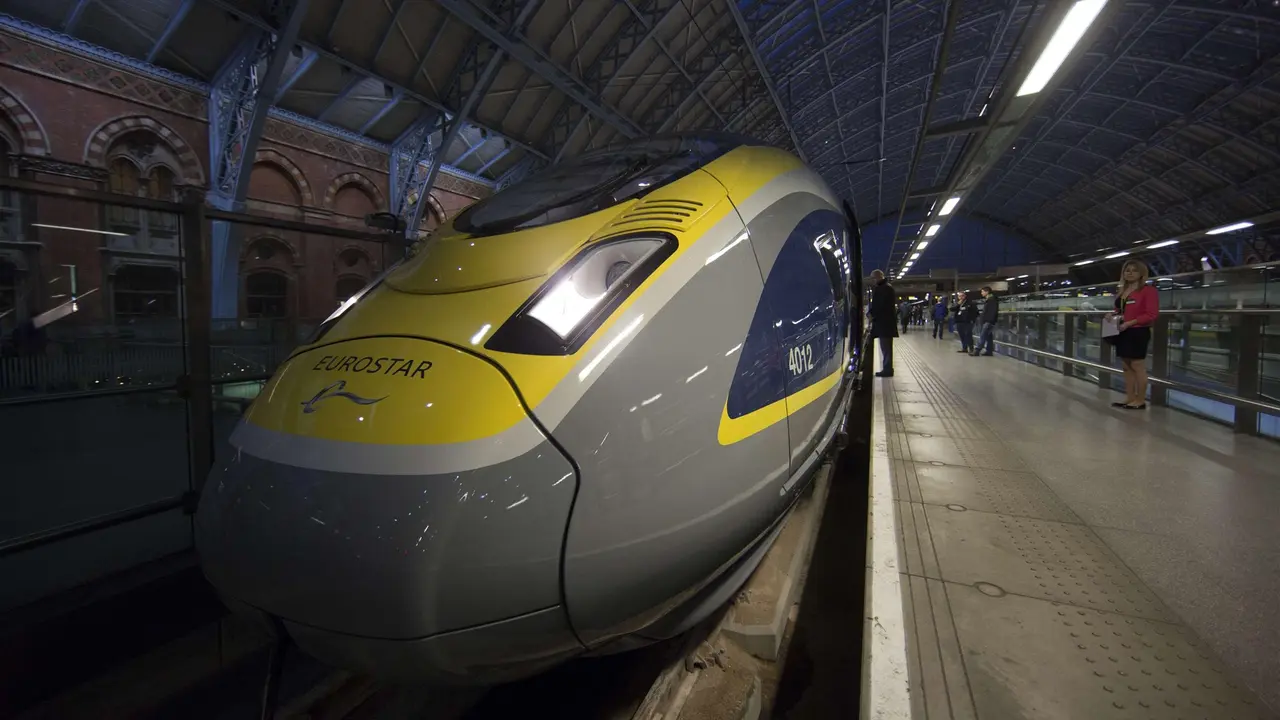 Kereta cepat Eurostar yang menghubungkan Inggris dan Prancis (AFP/Andrew Cowie)