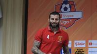 Bek Badak Lampung FC, Bojan Malisic. (Bola.com/Erwin Snaz)