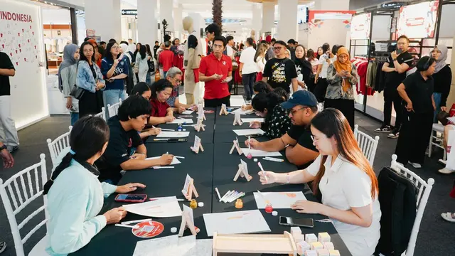  10 Tahun #OneIndonesia Bersama Giordano dan Seniman Lokal