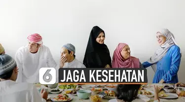 Bulan Ramadhan telah tiba. Itu artinya umat muslim melaksanakan ibadah puasa. Walaupun berpuasa tetap harus jaga kesehatan. Ini dia tips jaga kesehatan di tengah pandemi Corona.