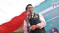 Gubernur Jawa Barat Ridwan Kamil saat meresmikan revitalisasi Pasar Rakyat Baleendah di Kabupaten Bandung, Jumat (15/4)/Biro Adpim Jabar.