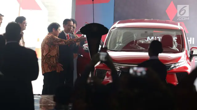 Jokowi Lepas Ekspor Perdana Mitsubishi Xpander