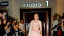 Masayu Anastasia Dibalut Lehenga saat Premier Film Terbarunya. [@masayuanastasia]
