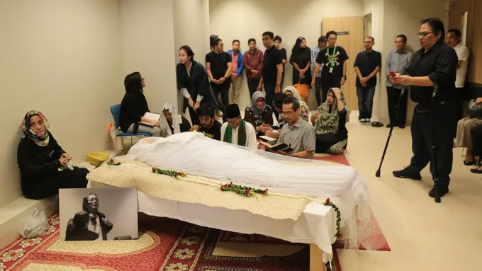 [Bintang] Jenazah Yockie Suryo Prayogo