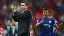 Pelatih Chelsea, Frank Lampard, saat melawan Manchester United pada laga Premier League 2019 di Stadion Old Trafford, Minggu (11/8). Manchester United menang 4-0 atas Chelsea. (AP/Dave Thompson)