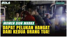 Sebuah momen haru terjadi seusai laga Timnas Indonesia U-22 kontra Filipina U-22 di Grup C SEA Games 2025. Dion Markx, salah satu pemain Garuda Muda, mendapat pelukan hangat dari kedua orang tuanya saat keluar dari 700th Anniversary Stadium, Chiang M...
