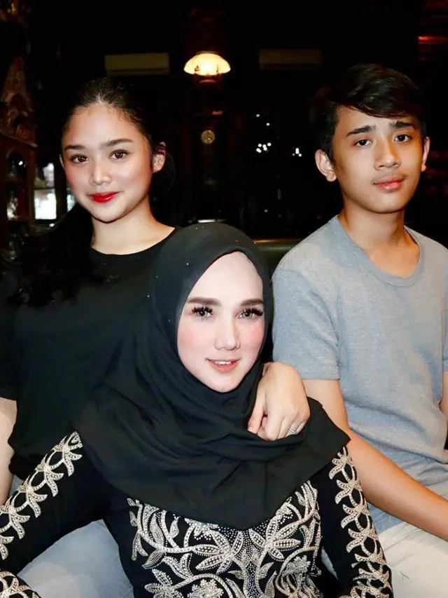 6 Potret Daffi Nugraha Anak Laki-laki Mulan Jameela, Makin Tampan