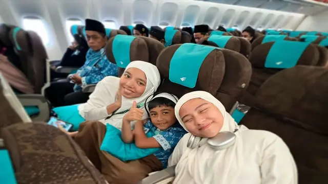 Meisya Siregar dan Bebi Romeo Ajak Keluarga Umroh Bersama, Momen Spiritual yang Indah
