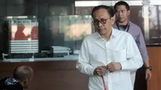 Mantan Dirut PT Garuda Indonesia (Persero), Muhammad Arif Wibowo akan menjalani pemeriksaan sebagai saksi untuk tersangka mantan Direktur Teknik dan Pengelolaan Armada PT Garuda Indonesia (Persero) Tbk, Hadinoto Soedigno di Gedung KPK, Jakarta, Selasa (17/12/2019). (merdeka.com/Dwi Narwoko)