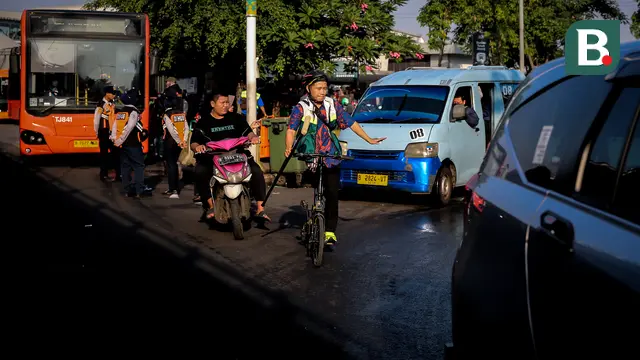 Achmad Budi Santoso: Suarakan Hak-Hak dan Kesetaraan Disabilitas Melalui Bersepeda ke Tempat Kerja