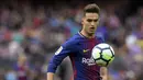 2. Denis Suarez - Dengan kepastian akan nasib Ramsey yang hijrah tentunya Arsenal tengah mencari pengganti di lini tengah. Denis Suarez dinilai sepadan menggantikan peran Ramsey mengingat bakat pemain ini yang luar biasa. (AFP/Lluis Gene)