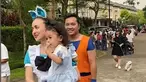 Sejumlah artis tampak merayakan Halloween dengan suka cita. Begitu pula dengan Rianti Cartwright yang tak mau melewatkan momen. Dalam unggahan Instagram, wanita kelahiran Bandung ini membagikan suasana perayaan dengan memakai kostum menarik. Tak sendiri, ia merayakan bersama sang suami dan anaknya. (Liputan6.com/IG/@riantic)