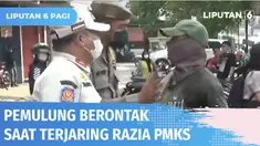 Petugas Satpol PP Jakarta Timur pada Rabu (20/07) sore menggelar razia PMKS. Dalam operasi ini, petugas sempat mendapat perlawanan dari para PMKS. Pemulung ini terus menolak untuk dibawa ke mobil dinas sosial.