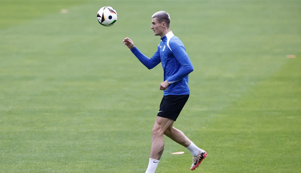 Di Euro 2024 ini, Slovenia ingin mencatatkan sejarah baru. (KENZO TRIBOUILLARD / AFP)