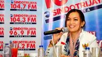 Sekretaris Jenderal Komisi Perlindungan Anak Indonesia (KPAI) Erlinda ketika menjadi pembicara dalam diskusi bertajuk 'Angeline Wajah Kita' di Jakarta, Sabtu (13/6/2015). (Liputan6.com/Yoppy Renato)