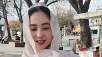 Potret Dewi Perssik Liburan di Turki Setelah Umroh (credit: https://www.instagram.com/dewiperssik9/)