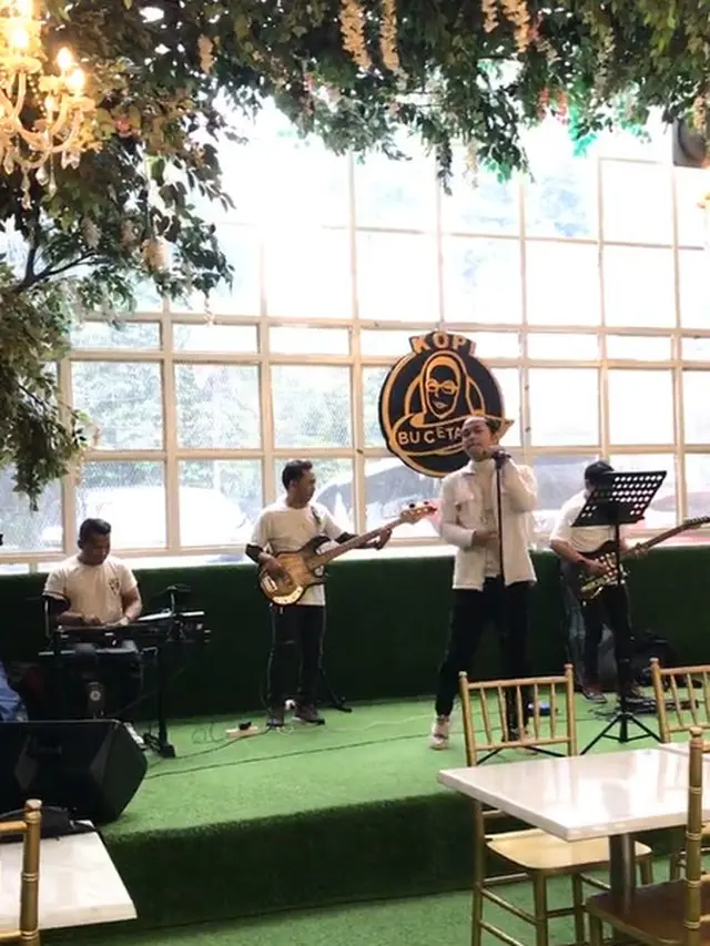 Potret Restoran Ibunda Syahrini di Jakarta Selatan, Cozy dan Penuh Sentuhan Tradisi