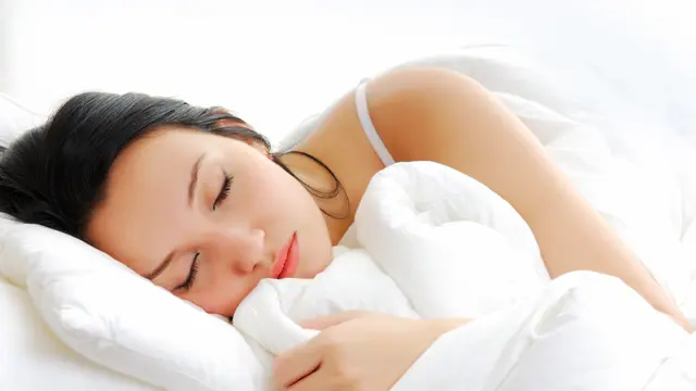 Konsumsi 6 Makanan Ini untuk Tidur yang Lebih Nyenyak