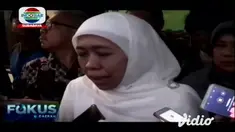 Gubernur Jatim mengunjungi 40 pengungsi dari Papua yang menjadi korban kerusuhan di Wamena, Gubernur memberikan santunan serta bingkisan untuk bekal pulang ke kampung halaman.