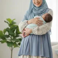 Model Gamis Kekinian untuk Ibu Menyusui (Image by Gemini AI)