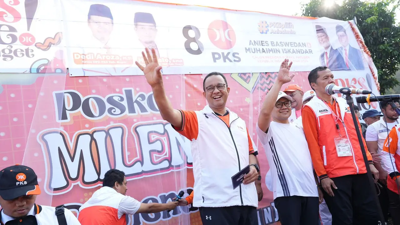 Pasangan bakal capres dan bakal cawapres Anies Baswedan-Muhaimin Iskandar (Cak Imin) meresmikan Posko Milenial Amin (Anies-Gus Imin) di Bogor, Jawa Barat pada hari ini, Minggu (17/9/2023).