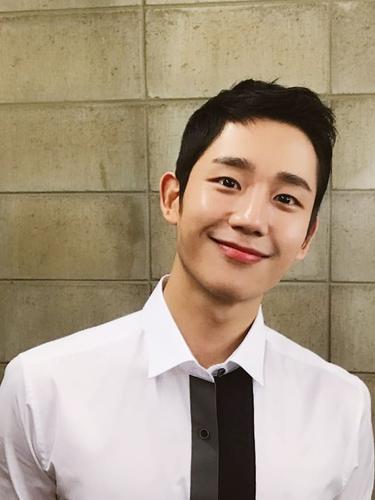 Fakta Unik Jung Hae In Yang Disebut Jadi Lawan Main Jisoo Blackpink Di Snowdrop News Entertainment Fimela Com