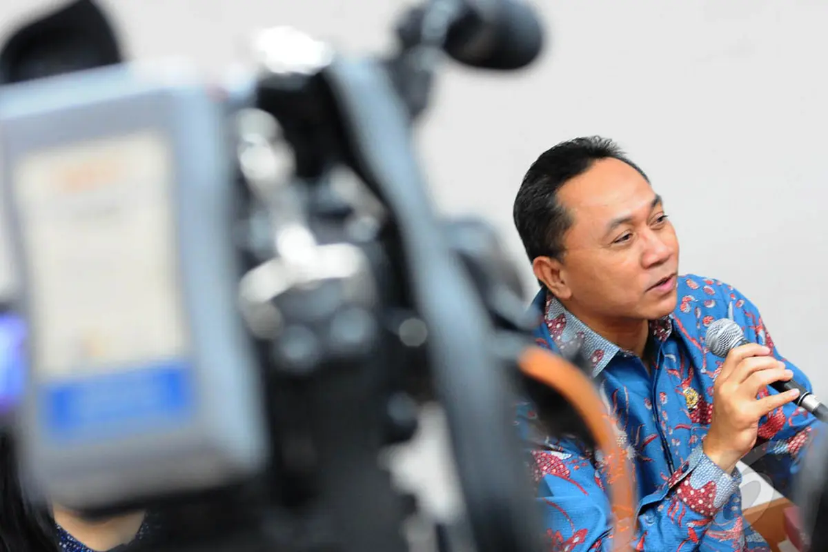 Ketua MPR Lesehan Bareng Wartawan